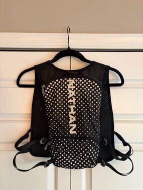 Nathan Quickstart Hydration Pack